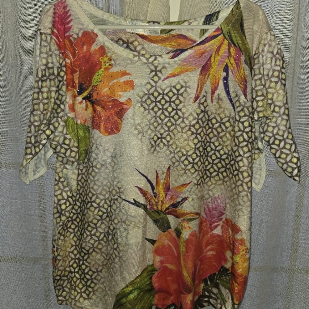 Floral Patterned Women's Top